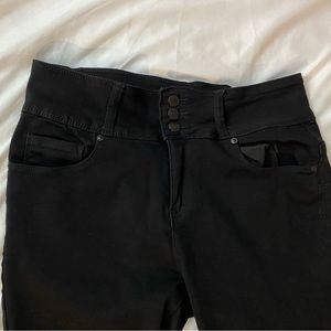 Sandpiper 3 Button Skinny Jegging Black